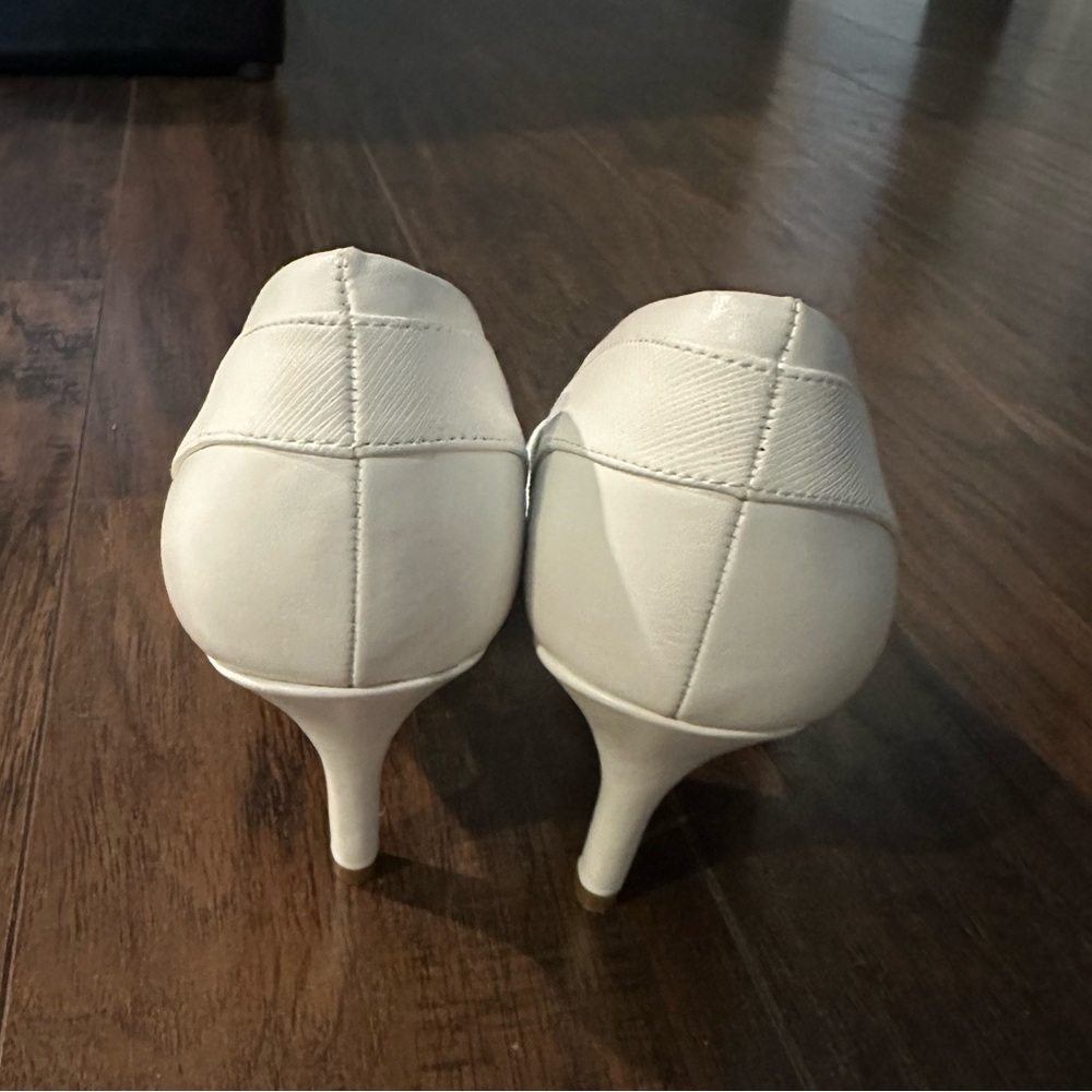 Kelly & Katie Shenna D’orsay Kitten Heels White Cream - Picture 5 of 7